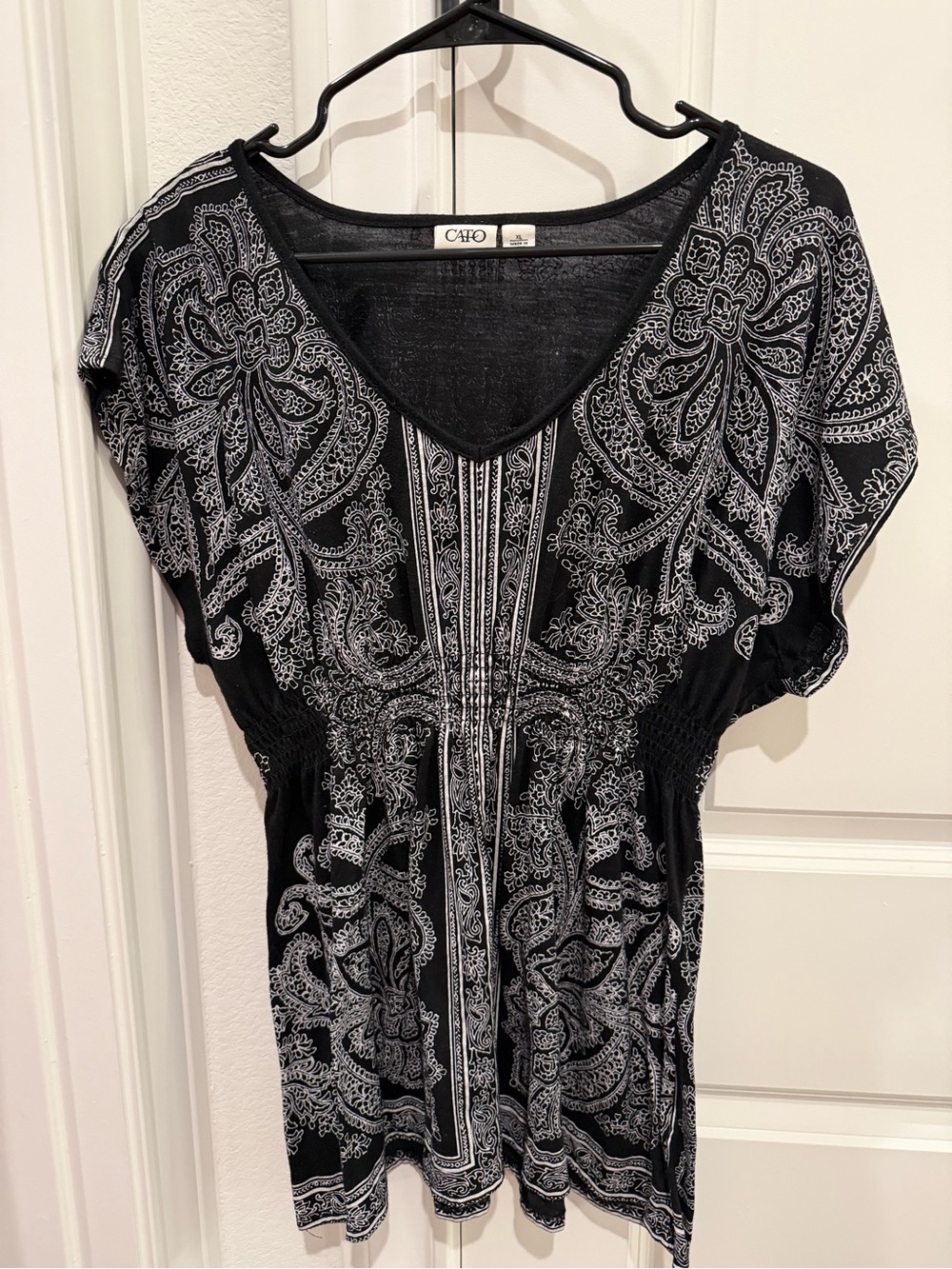 Cato Black and White Paisley V-Neck Tunic Top